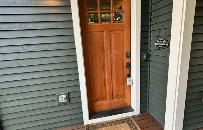 Beautiful Craftsman Style Home Close to OHSU