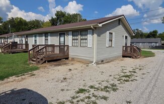 105 COMBS BLVD