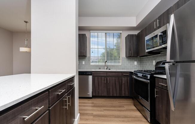 1 bed, 1 bath, 817 sqft, $1,505