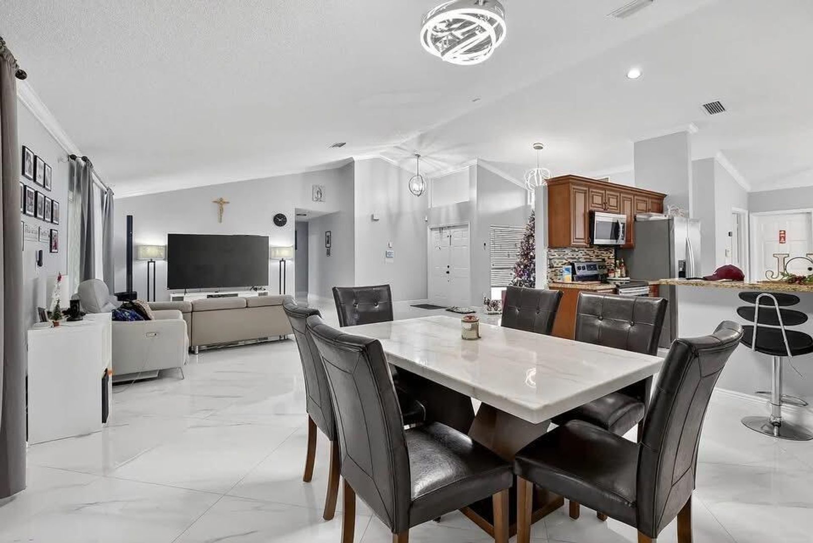 12623 SW 8TH CT #12623 DAVIE, FL 33325