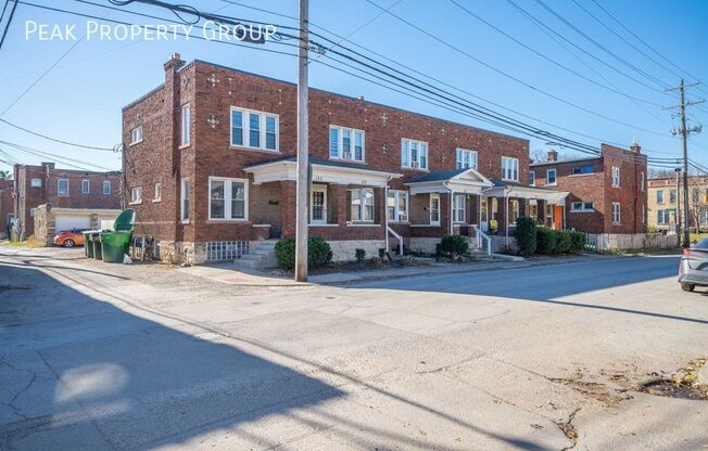 123 E 7 AVE