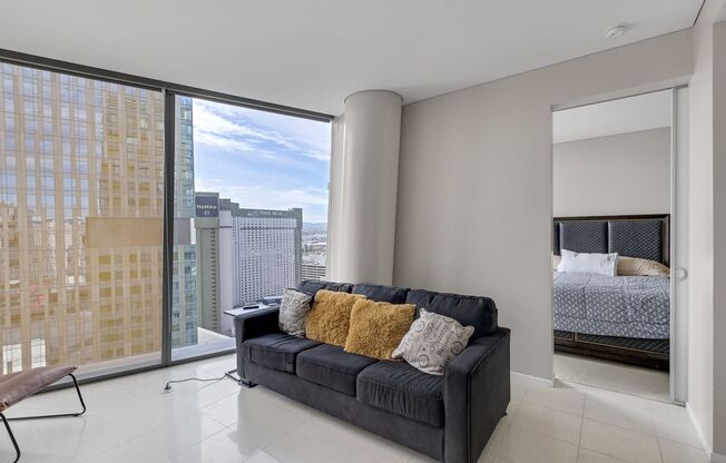 1 bed, 1 bath, 735 sqft, $2,750, Unit 2201