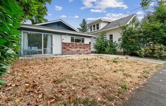 Montavilla Modern: Beautifully Refreshed SE Portland Home!