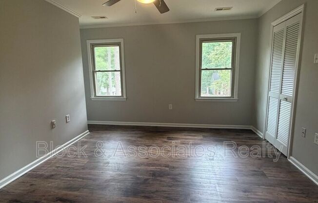 5551 HAMSTEAD XING