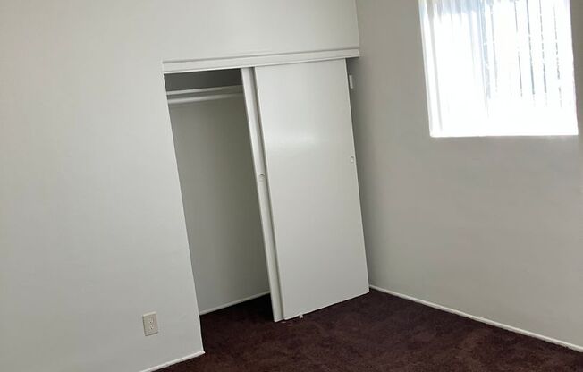 2 beds, 1 bath, 702 sqft, $2,200, Unit 206