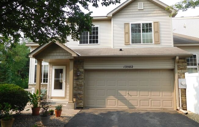 Andover 3bd 2ba 2garage END UNIT town home avail Oct 01 $2,095.00/mo*+utilities