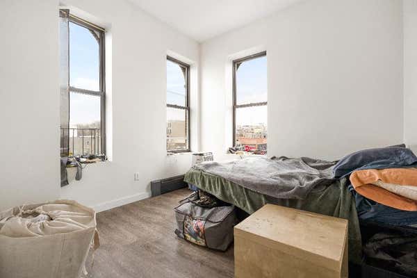 951 WYCKOFF AVE