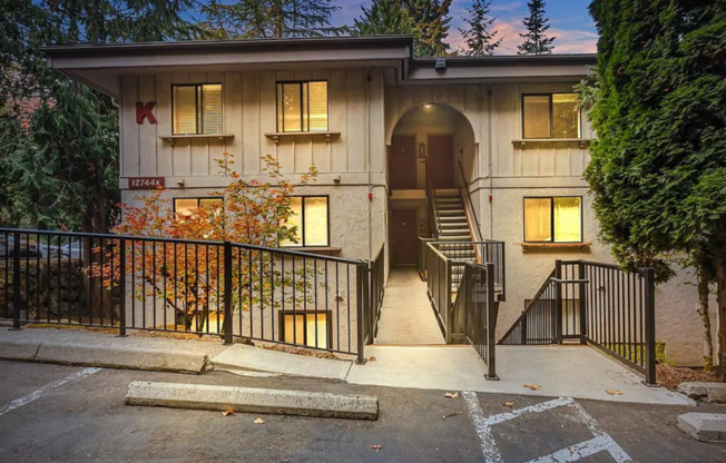 Charming Updated Ground-Floor 2 Bed - 1 Bath in Prime Kirkland Location