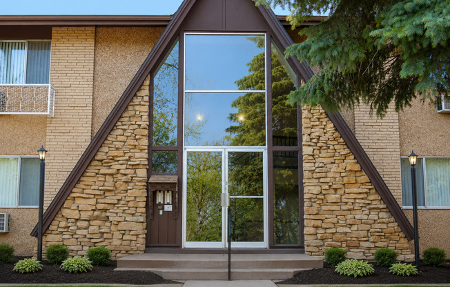 Port Vista Apartments
