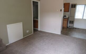 2 beds, 1.5 baths, $900