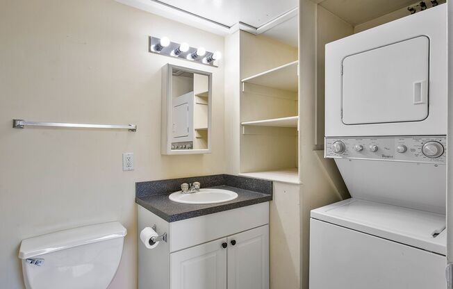 1 bed, 1 bath, 512 sqft, $1,250, Unit APT 303