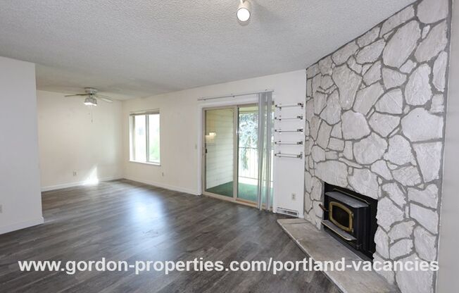 2 beds, 1 bath, $1,495