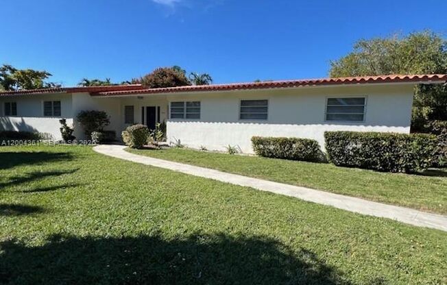 2500 SW 58th Ave MIAMI, FL 33155