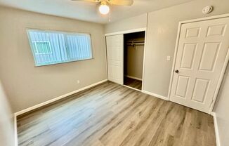 2 beds, 1 bath, $1,650, Unit 5