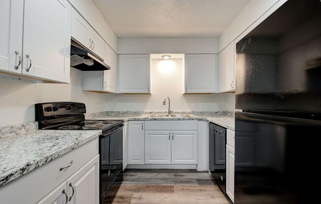 2 beds, 2 baths, 1,050 sqft, $899