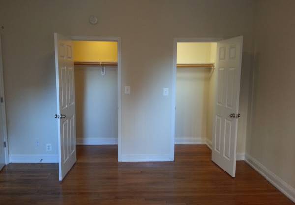 1 bed, 1 bath, 681 sqft, $2,850, Unit H110