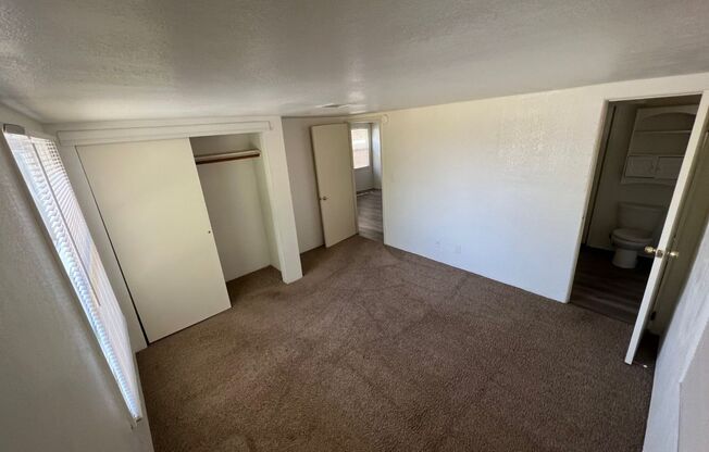 2 beds, 1 bath, $1,495