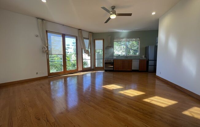 1st time on the market for rent -  1bed 1 bath back Unit a block from Abbot Kinney