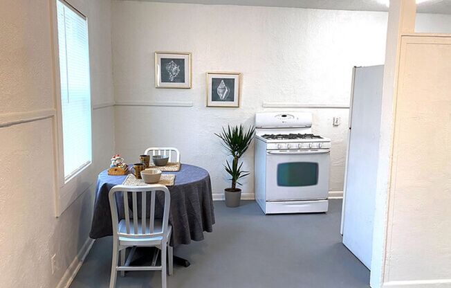 1 Bed + 1 Bath - 55+yo Community