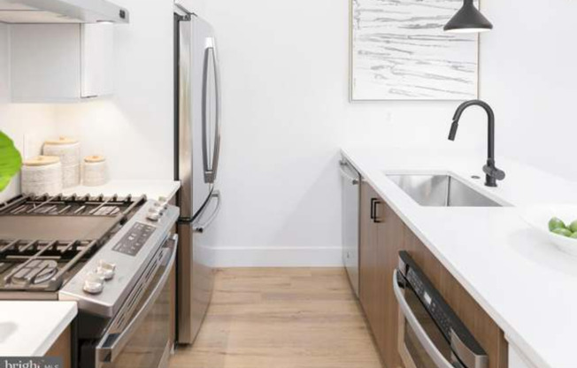 Spacious & Bright Furnished 2br/2ba in Petworth!