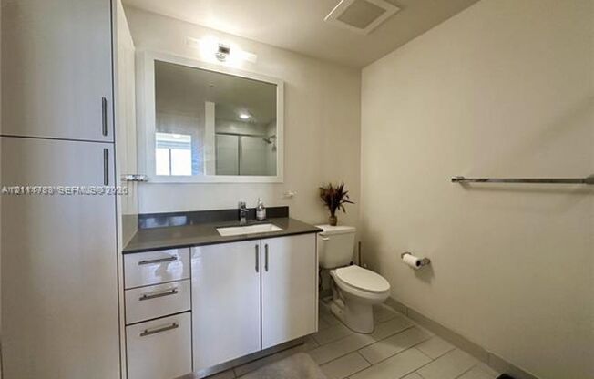 1 bed, 1 bath, $3,500, Unit # 2910
