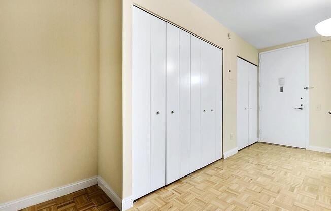 Studio, 1 bath, 532 sqft, $3,600, Unit 527