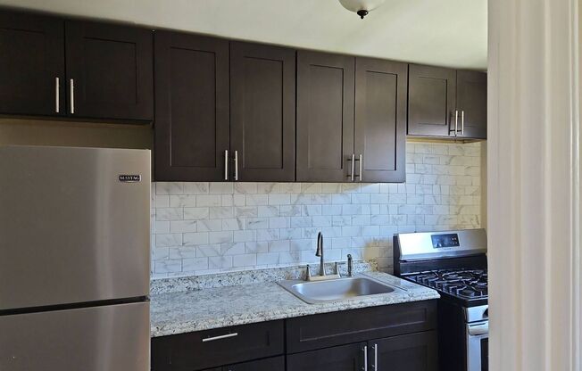 1 bed, 1 bath, 600 sqft, $1,850, Unit A-08