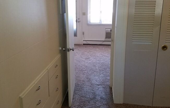 1 bed, 1 bath, 500 sqft, $600, Unit 1D