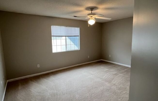 2 beds, 2.5 baths, $1,350