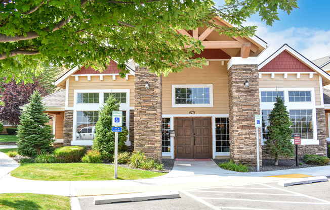 Outside entrance of Quail Springs Apartments in Richland, WA.