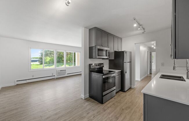 Golden Valley Road Apartments