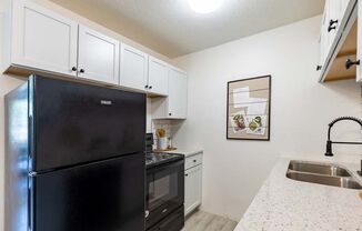 1 bed, 1 bath, 600 sqft, $759, Unit 6221-82
