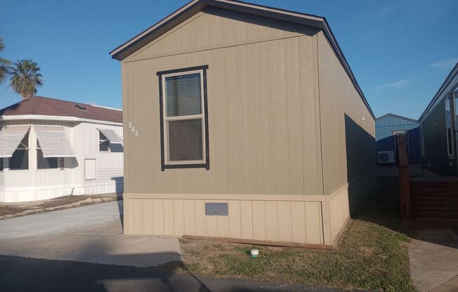 2 beds, 1 bath, 624 sqft, $795, Unit 845