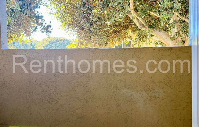 La Jolla Colony, 7425 Charmant Dr #2613, Near UCSD and Shopping, Granite Counters, Dual Pane Windows,