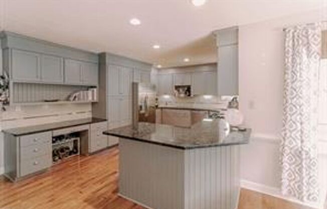 Gorgeous 4 bed, 3 bath in Great Bridge!