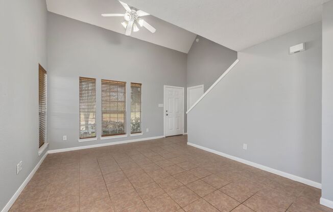 August 2026 Pre-Lease! Fantastic 4 Bed, 3 Bath Near Campus!