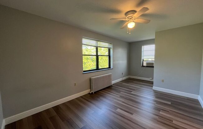 2 beds, 1 bath, 800 sqft, $1,754, Unit 6224 Fifth Ave. #311H