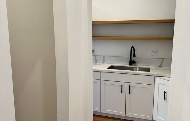 Studio, 1 bath, 500 sqft, $1,845, Unit 204