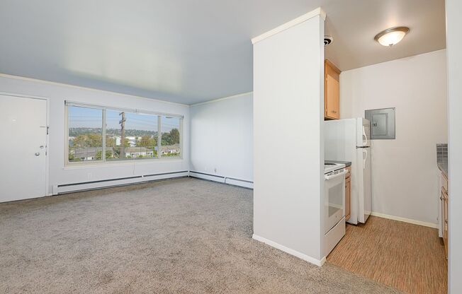 1 bed, 1 bath, $1,610, Unit 15