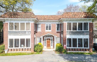 Charming Apartments in the Heart of Virginia Highland!