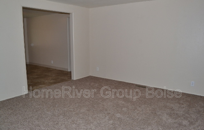 2300 W BOISE AVE