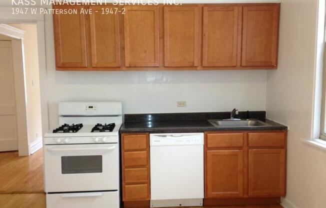 1947 W PATTERSON AVE