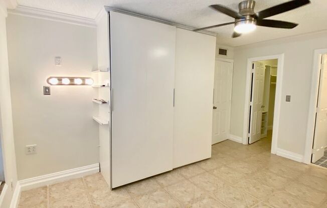 2 beds, 2 baths, $2,350, Unit Apt 204D