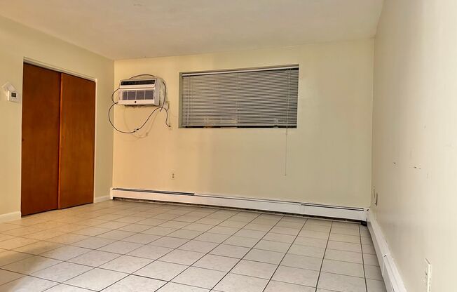362 Centre St