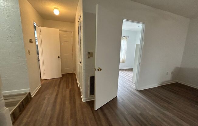 3 beds, 2.5 baths, $1,800, Unit Unit 103