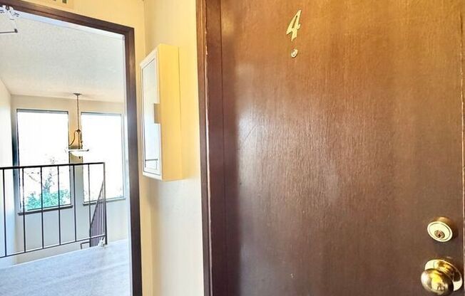 10622 MERIDIAN AVE N