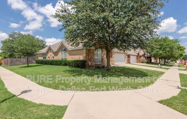8232 LIVINGSTON LN