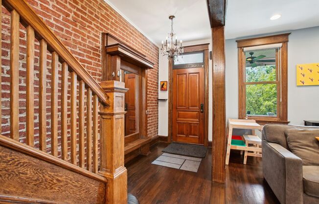 Stunning 3BR+, 3.5BA Capitol Hill Home with 2 Car Detached Garage!!