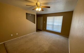 2 beds, 1.5 baths, 930 sqft, $850, Unit Unit A