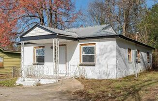 224 E ANN DR SW